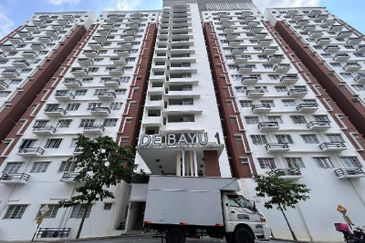 De Bayu Apartment @ Setia Alam