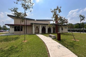 De Bayu Apartment @ Setia Alam