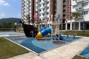 De Bayu Apartment @ Setia Alam