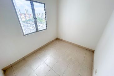 De Bayu Apartment @ Setia Alam