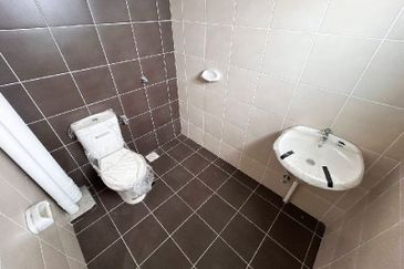 De Bayu Apartment @ Setia Alam