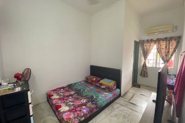 Persiaran Puncak Alam 1 