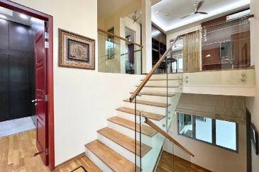 Symphony Hills Schumann