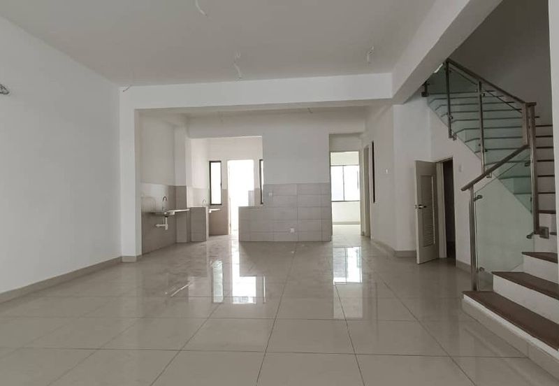 Lake Point Residence