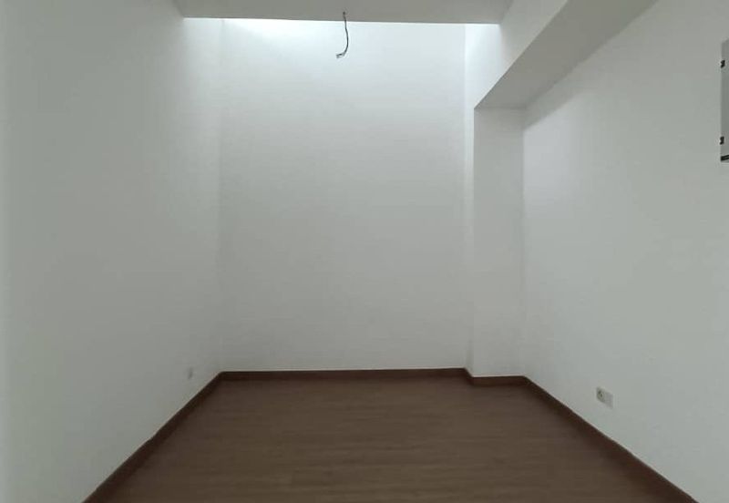 Lake Point Residence