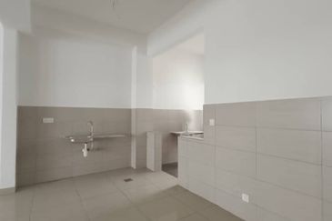 Lake Point Residence