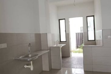 Lake Point Residence