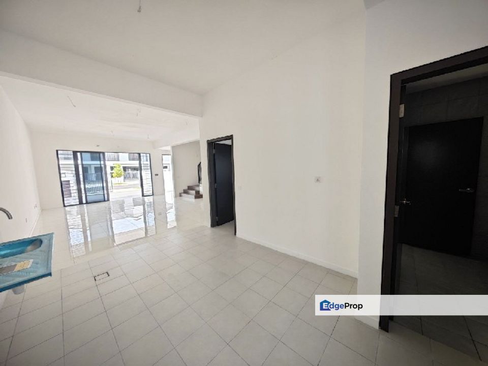 Serenia Anisa 1, Dengkil, Selangor DOUBLE STOREY ANISA, Selangor, Dengkil