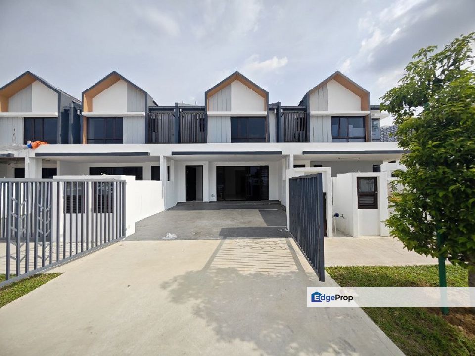 Serenia Anisa 1, Dengkil, Selangor DOUBLE STOREY ANISA, Selangor, Dengkil