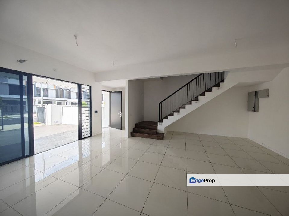 Serenia Anisa 1, Dengkil, Selangor DOUBLE STOREY ANISA, Selangor, Dengkil