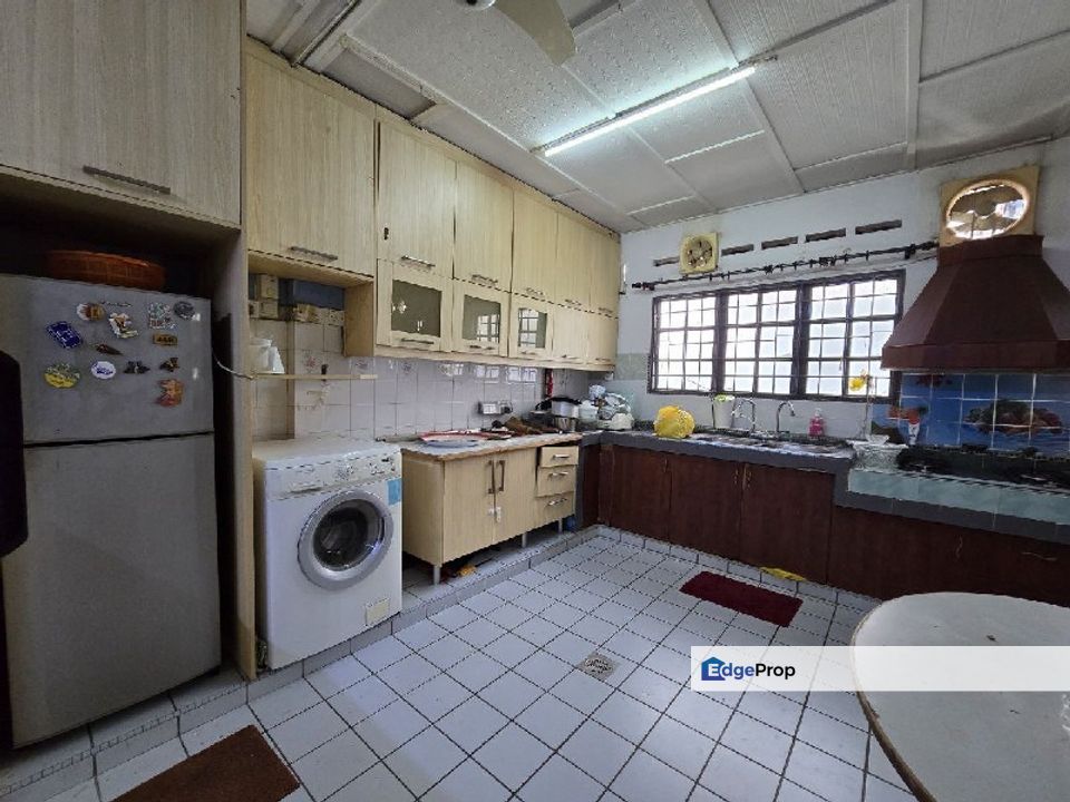 SS5, Kelana Jaya, Selangor Booking RM1k 2 Storey Terrace, Selangor, Kelana Jaya