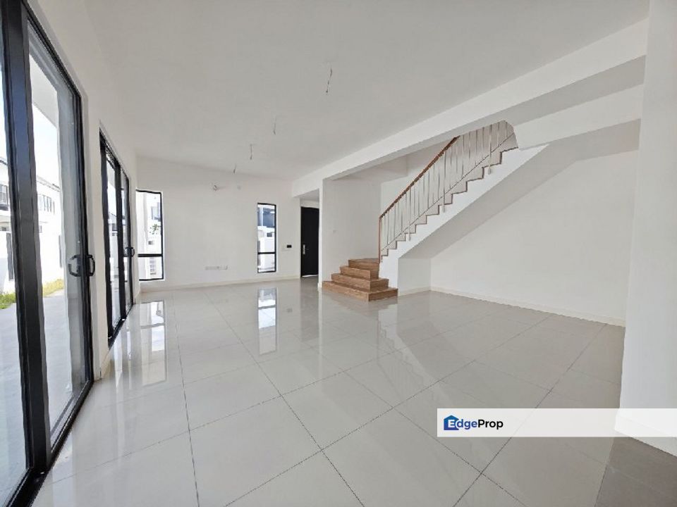 Serenia Aiora, Dengkil, Selangor Endlot Double Storey, Selangor, Dengkil