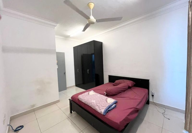 Golden Sands Seaview Residence