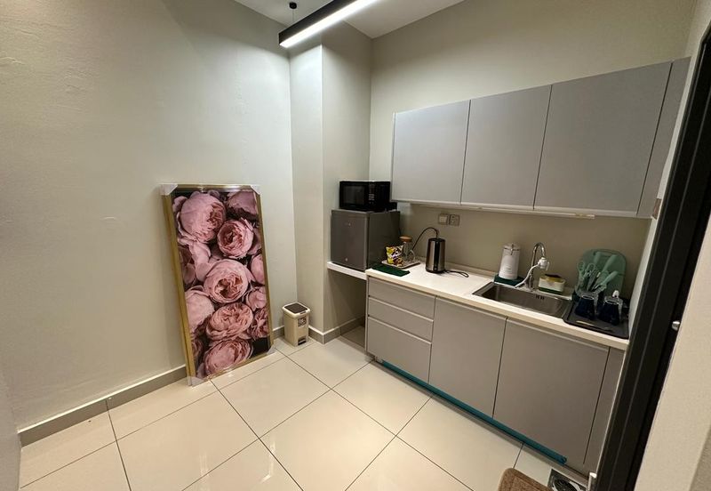 Austin 18 Versatile Business Suites