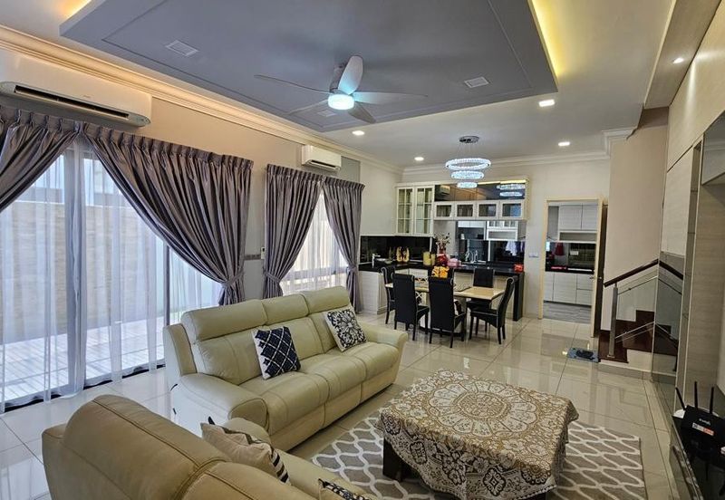 The Canal Garden North, Horizon Hills