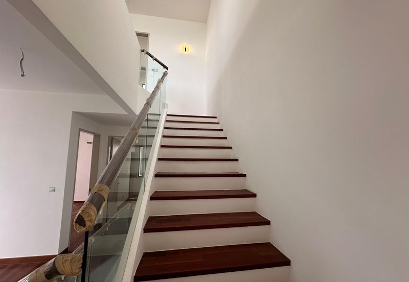 The Canal Garden South, Horizon Hills