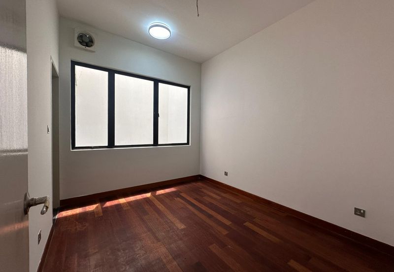 The Canal Garden South, Horizon Hills