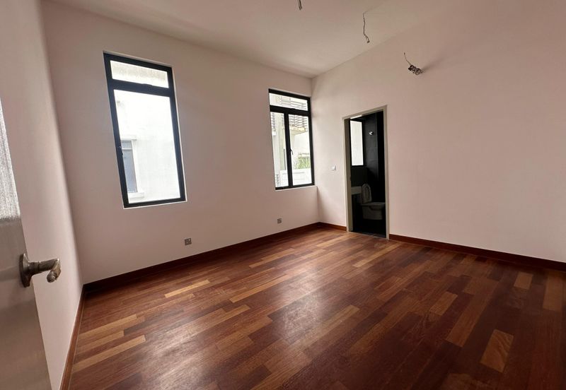 The Canal Garden South, Horizon Hills