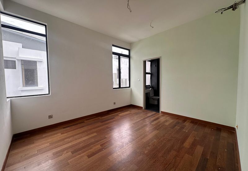 The Canal Garden South, Horizon Hills