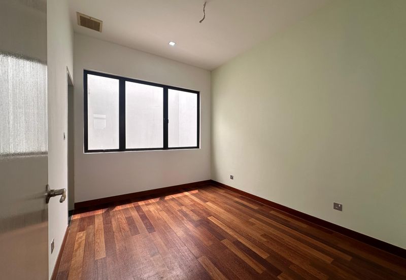 The Canal Garden South, Horizon Hills