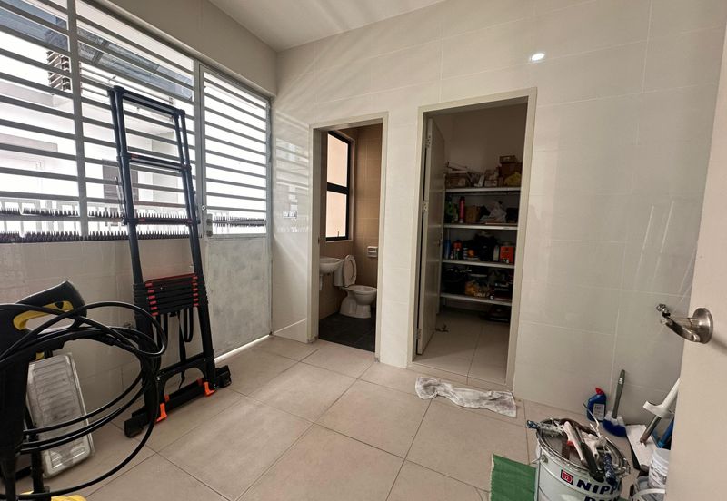 The Canal Garden South, Horizon Hills