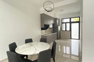 Sunway Citrine Lakehomes