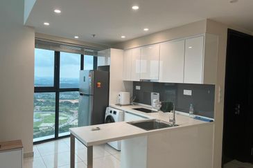 Almas Suites @ Puteri Harbour