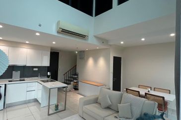 Almas Suites @ Puteri Harbour