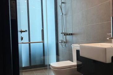 Almas Suites @ Puteri Harbour