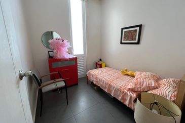 Emerald Bay @ Puteri harbour