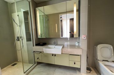 Emerald Bay @ Puteri harbour