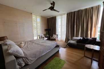 Emerald Bay @ Puteri harbour