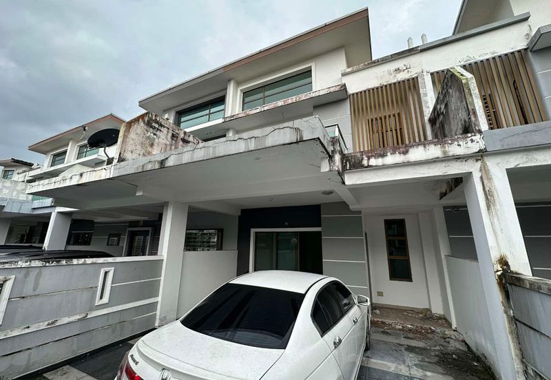 The Canal Garden South, Horizon Hills