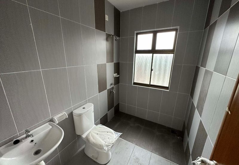 The Canal Garden South, Horizon Hills