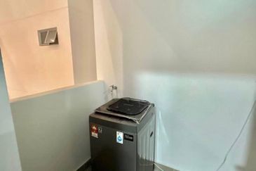 SKS Habitat Apartment, Larkin