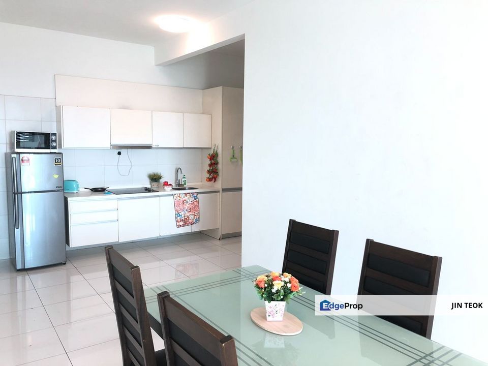 Sky Loft Premium Suites Bukit Indah Service Apartment Three Bedrooms Fully Furnished, Johor, Johor Bahru