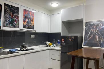 Almas Suites @ Puteri Harbour