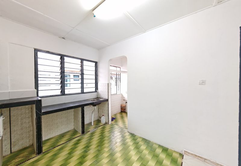 Flat Taman Ungku Tun Aminah