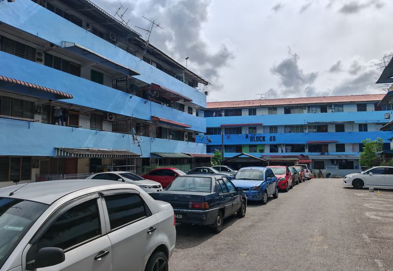 Flat Taman Ungku Tun Aminah