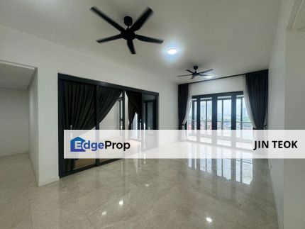 The Astaka @ 1 Bukit Senyum Four Bedrooms Partial Furnished, Johor, Johor Bahru