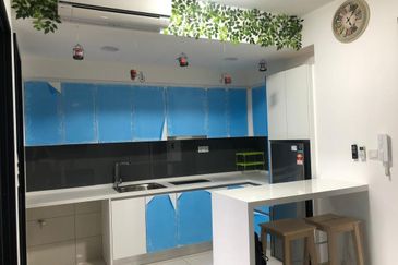 Almas Suites @ Puteri Harbour