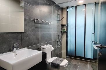 Almas Suites @ Puteri Harbour