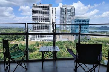 Almas Suites @ Puteri Harbour