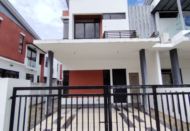 The Canal Garden South, Horizon Hills