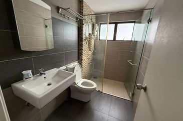 Ujana Executive Apartment