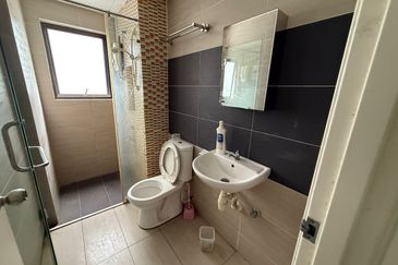 Ujana Executive Apartment