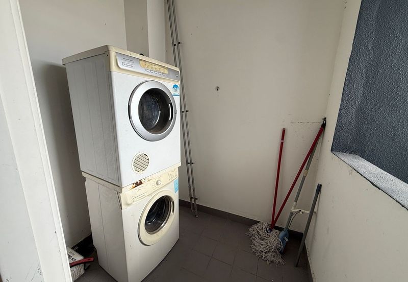 Ujana Executive Apartment