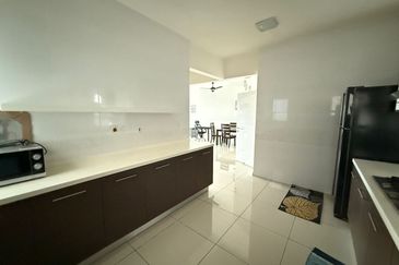 Ujana Executive Apartment