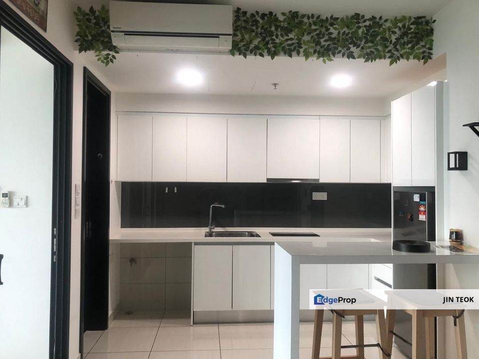 Almas Suites @ Puteri Harbour Fully Furnished Unit with Balcony, Johor, 