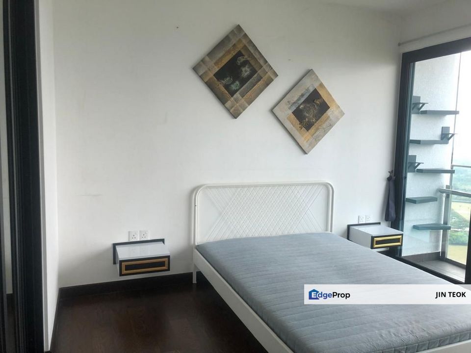 Almas Suites @ Puteri Harbour Fully Furnished Unit with Balcony, Johor, 